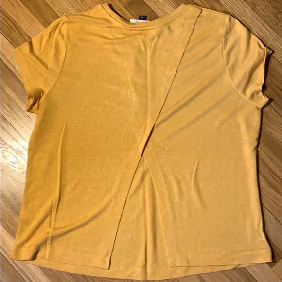 Universal Threads Mustard Open Back T-Shirt - Picture 2 of 3
